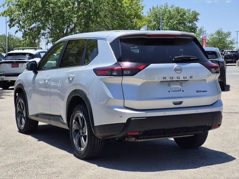 Certified 2024 Nissan Rogue SV AWD/4WD image 4