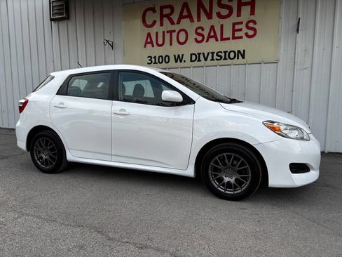 Used 2010 Toyota Matrix image 37