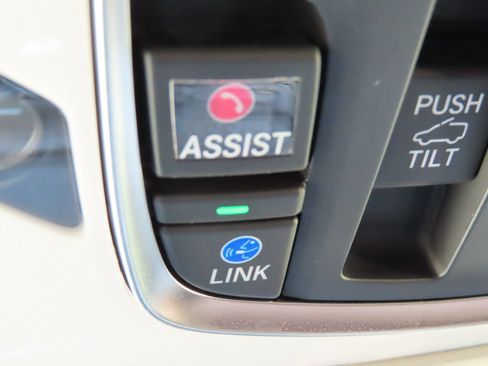 Used 2024 Acura MDX SH-AWD w/ Advance Package image 17