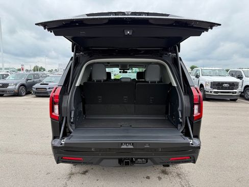 New 2026 Ford Expedition Active RWD image 28