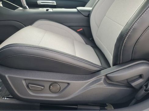 Certified 2024 Ford Mustang Coupe image 11