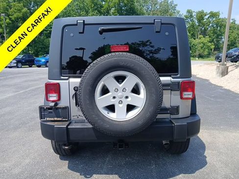 Used 2018 Jeep Wrangler Unlimited Sport S AWD/4WD image 5