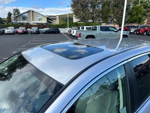 Used 2016 Honda CR-V EX image 8