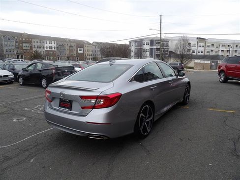 Used 2018 Honda Accord Sport image 15