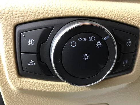 Used 2020 Ford F150 Lariat w/ Equipment Group 502A Luxury image 34