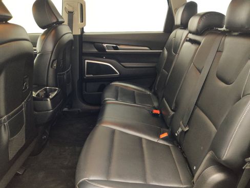Used 2022 Kia Telluride LX FWD image 18