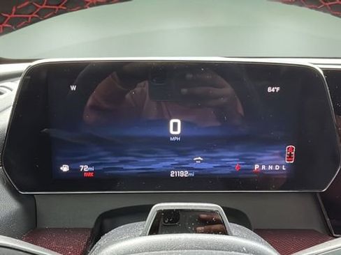 Used 2024 Chevrolet Traverse RS image 13