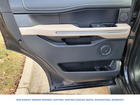 Used 2024 Ford Expedition Limited image 43