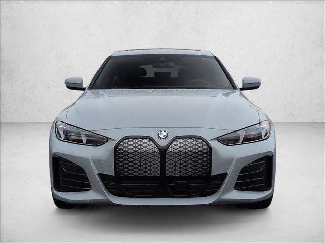 Used 2026 BMW i4 xDrive40i w/ M Sport Package AWD/4WD image 6