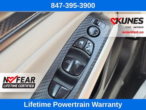 Used 2024 Nissan Altima 2.5 SV w/ SV Premium Package FWD image 37