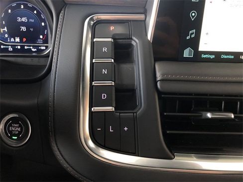 Certified 2024 Chevrolet Suburban High Country image 33