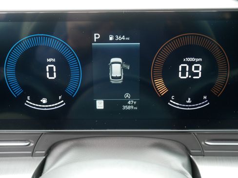 Certified 2025 Hyundai Kona SE AWD/4WD image 24