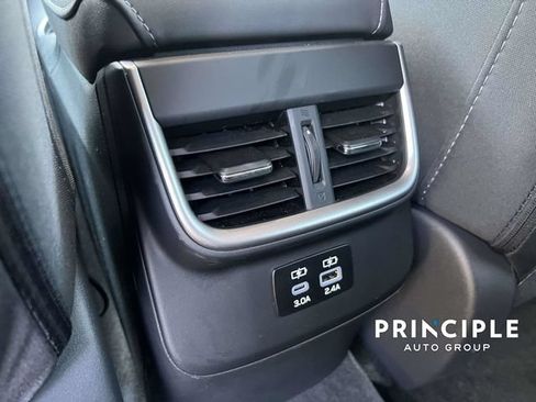 Used 2025 Subaru Outback Premium AWD/4WD image 28
