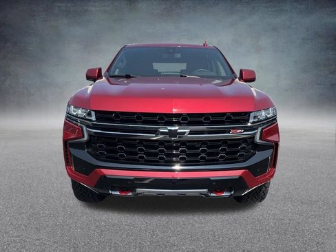 Used 2021 Chevrolet Tahoe Z71 w/ Luxury Package AWD/4WD image 2