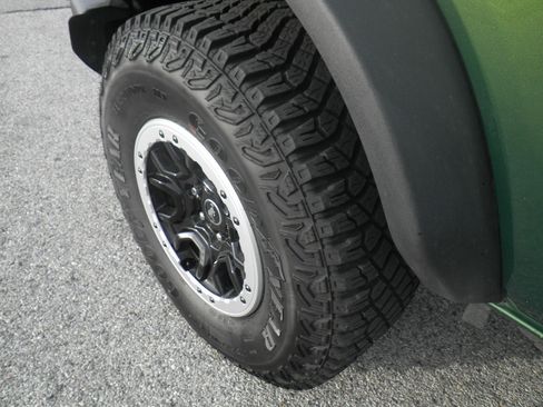 Used 2024 Ford Bronco Big Bend w/ Sasquatch Package image 11