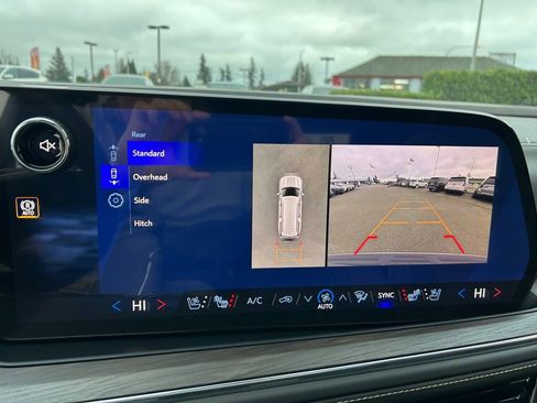 New 2026 Chevrolet Suburban Premier image 19