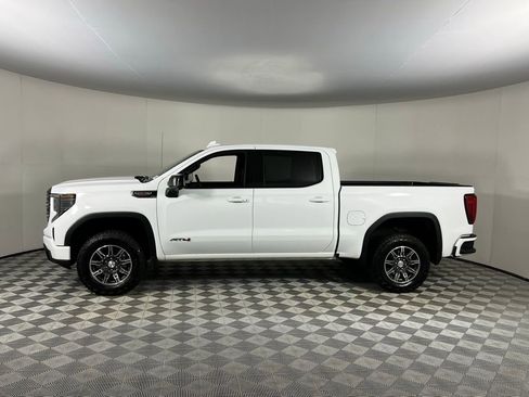 Used 2025 GMC Sierra 1500 AT4 AWD/4WD image 10