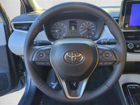 Certified 2025 Toyota Corolla SE image 10