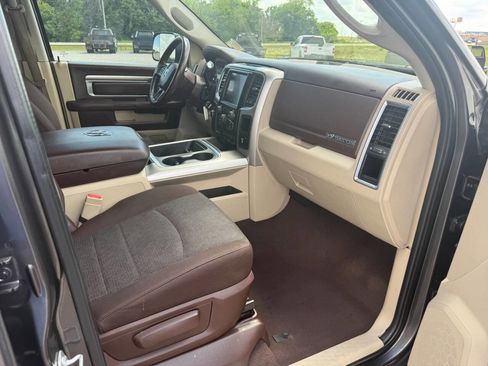 Used 2017 RAM 3500 Big Horn AWD/4WD image 39