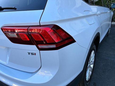 Used 2018 Volkswagen Tiguan S FWD image 28
