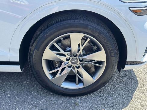 Certified 2025 Genesis GV70 3.5T Sport image 11
