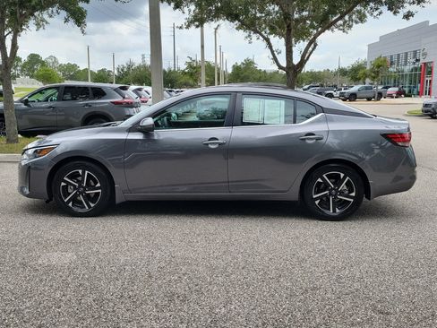 Certified 2025 Nissan Sentra SV FWD image 8