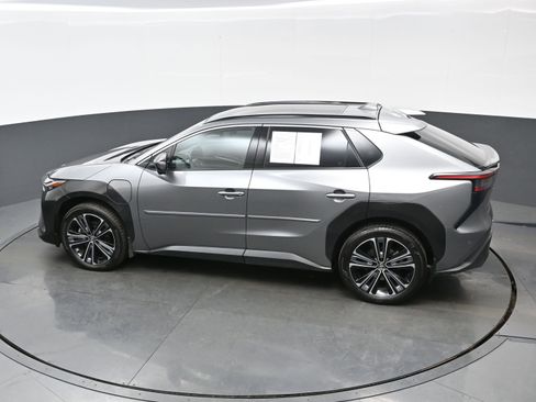 Used 2024 Toyota bZ4X Limited image 38