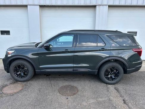 Used 2023 Ford Explorer Timberline w/ Timberline Technology Package AWD/4WD image 3