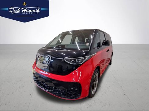 New 2025 Volkswagen ID. Buzz Pro S image 1