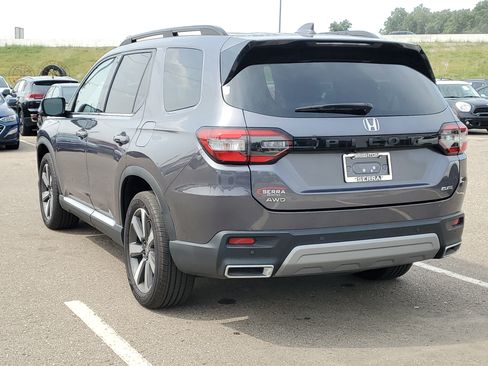 Certified 2023 Honda Pilot Elite image 2