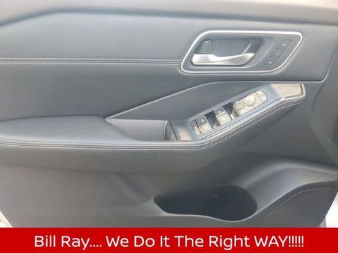 Certified 2023 Nissan Rogue Platinum image 15