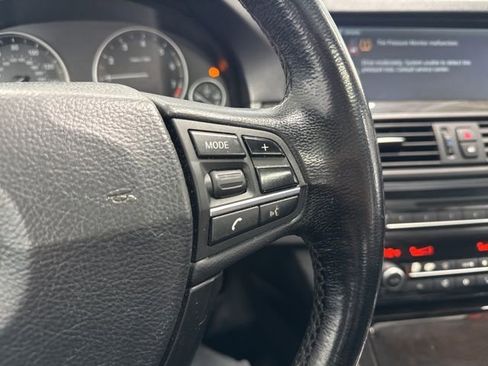 Used 2011 BMW 528i Sedan image 34
