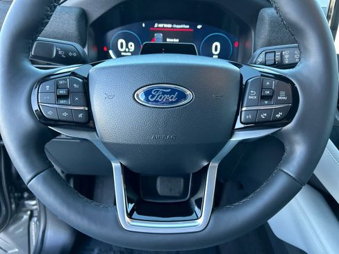 New 2026 Ford Explorer Platinum w/ LUX Leather Package image 32