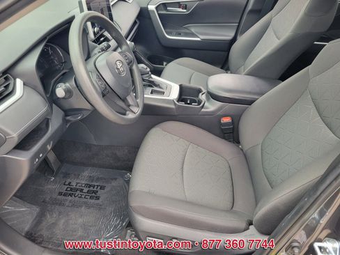 Certified 2023 Toyota RAV4 XLE FWD image 10