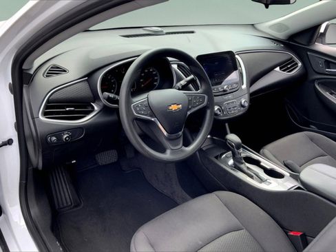 Used 2022 Chevrolet Malibu LT FWD image 15