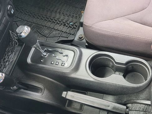 Used 2013 Jeep Wrangler Unlimited Sport AWD/4WD image 37