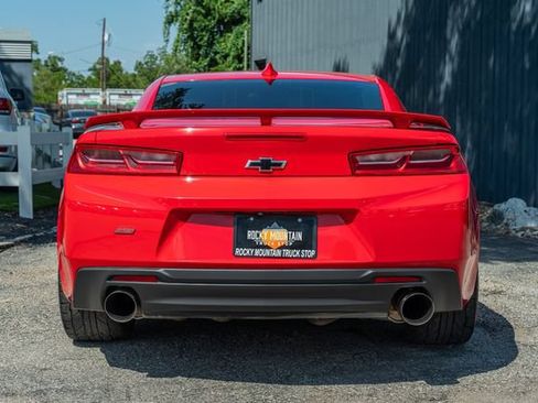 Used 2018 Chevrolet Camaro SS RWD image 5