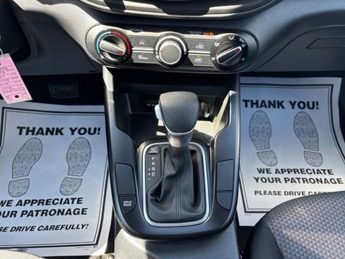 Certified 2025 Kia Soul LX w/ LX Technology Package FWD image 14