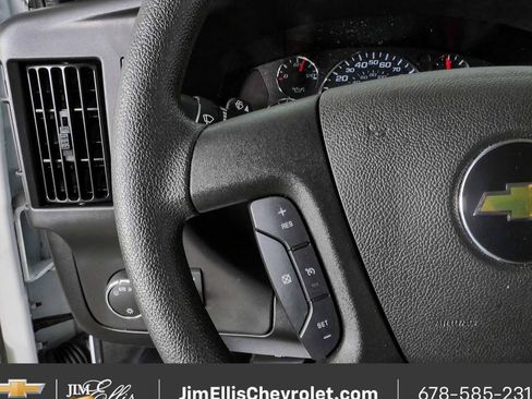 Certified 2025 Chevrolet Express 3500 LT w/ LT Preferred Equipment Group RWD image 9