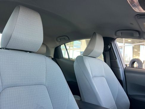 Used 2024 Toyota Prius LE image 14