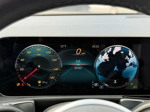 Used 2020 Mercedes-Benz GLB 250 4MATIC image 20