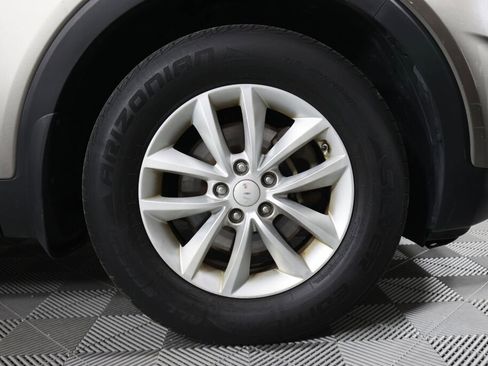 Used 2017 Kia Sorento FWD w/ LX Convenience Package image 6