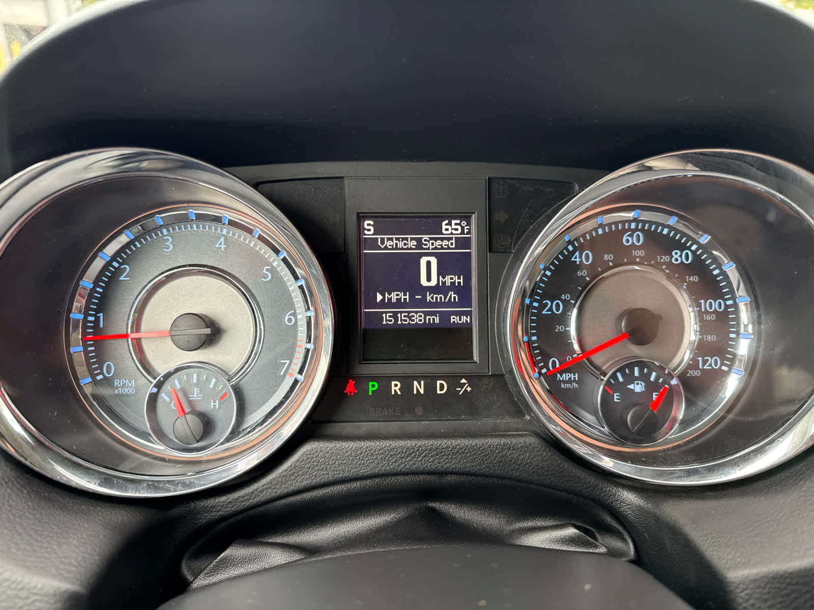Used 2015 Chrysler Town & Country Touring-L w/ Driver Convenience Group FWD image 22