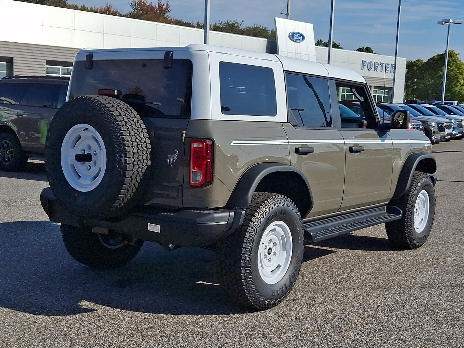 New 2026 Ford Bronco Heritage Edition AWD/4WD image 6
