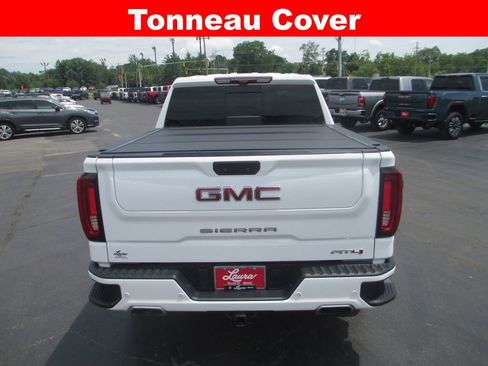Used 2021 GMC Sierra 1500 AT4 w/ AT4 Premium Package AWD/4WD image 9