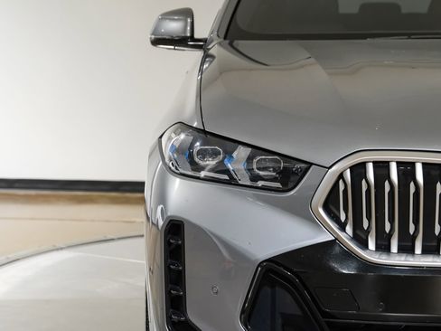 Used 2025 BMW X6 xDrive40i AWD/4WD image 52