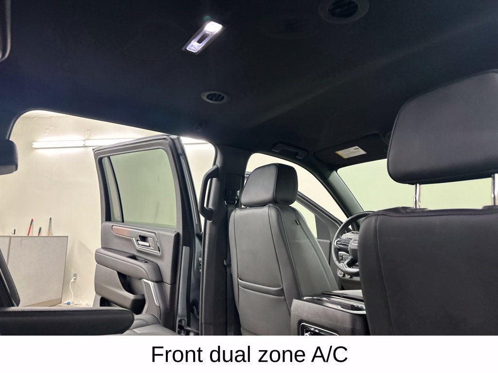 Used 2025 GMC Yukon XL Denali AWD/4WD image 24