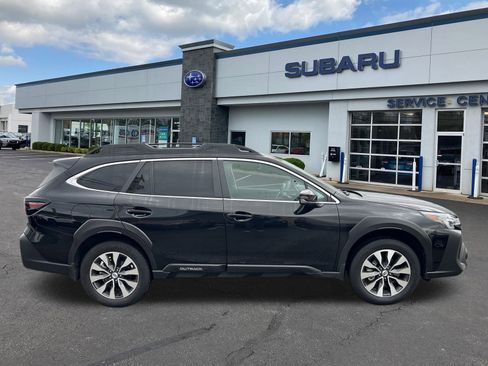 New 2025 Subaru Outback Limited image 8