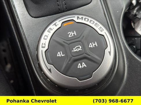 Used 2023 Ford Bronco Badlands w/ Sasquatch Package AWD/4WD image 16