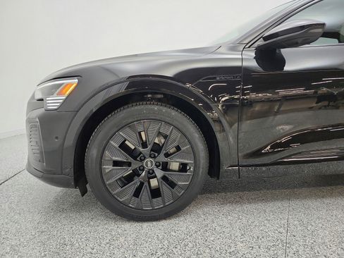 Used 2024 Audi Q8 e-tron Prestige w/ Prestige Package AWD/4WD image 22
